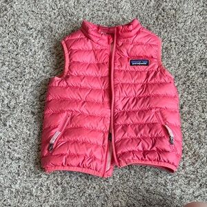 Like Brand New Patagonia Kids Coral Quilted Vest